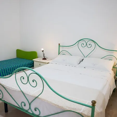 Comodo Con 3 Letto