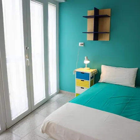 Comodo Con 3 Letto Apartament