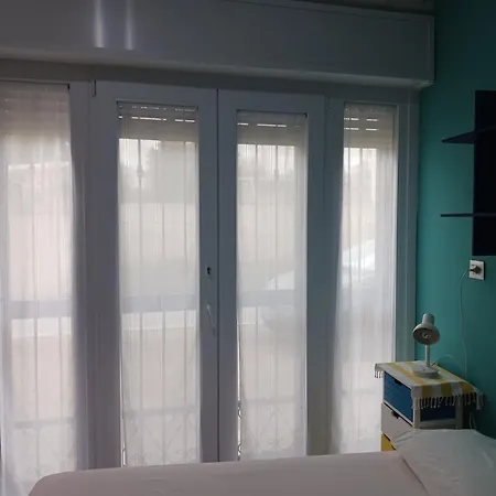 Comodo Con 3 Letto Apartment